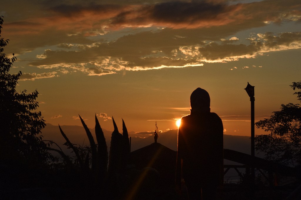 Sunrise view in Darjeeling with mountains and morning light